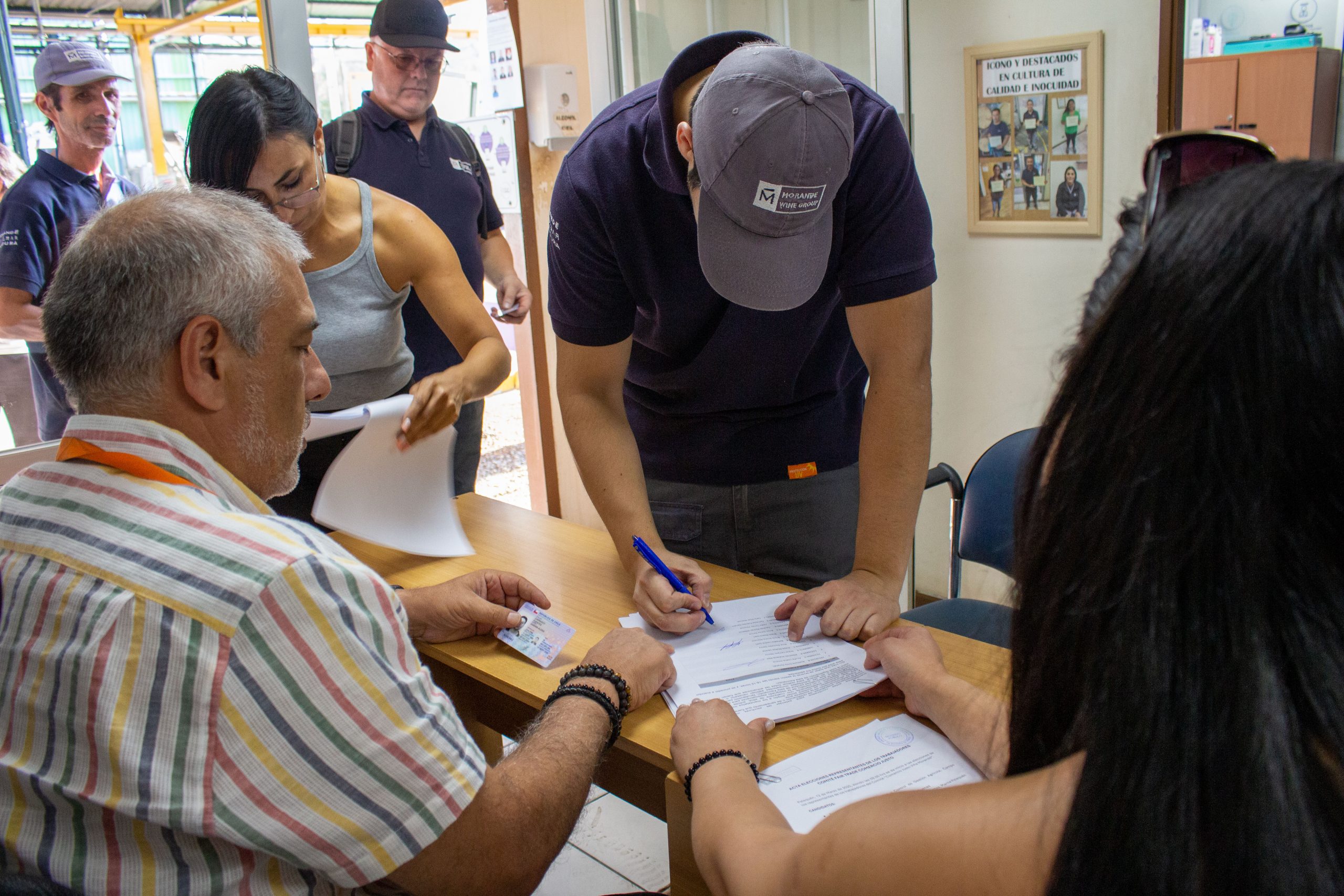 Trabajadores de viña Morandé formalizan asociación de Fair Trade